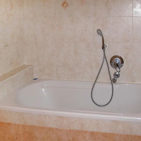 Locazione Turistica Renata - Cpo360 Apartment *